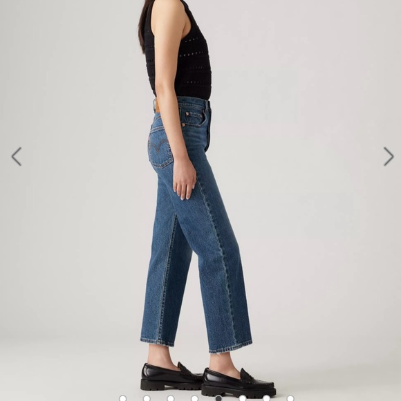 Levi’s Ribcage Straight - Picture 2 of 8